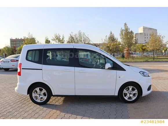 Ford Tourneo Courier 1.5 TDCi Delux Image 6
